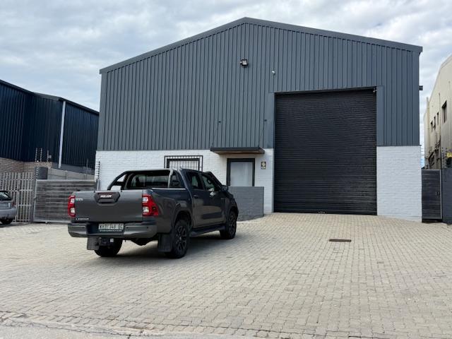 To Let Commercial Property for Rent in Sidwell Eastern Cape